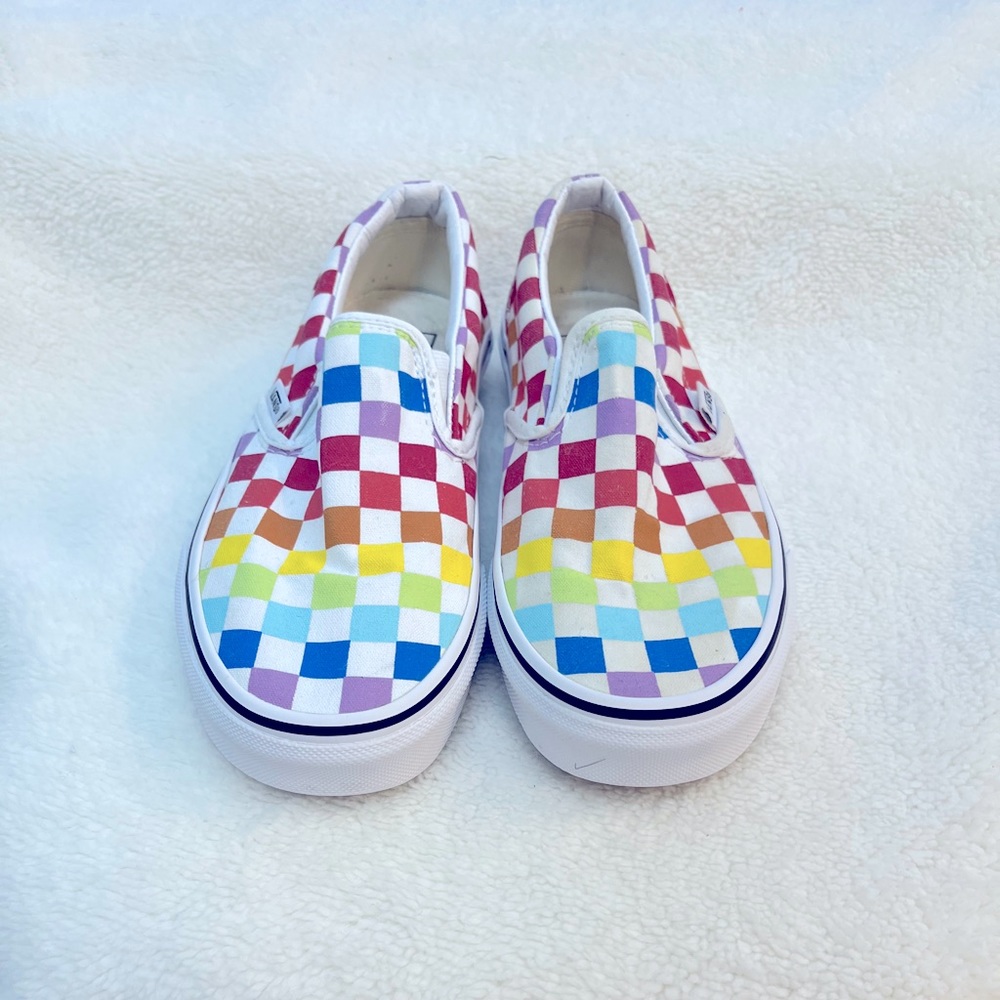 Rainbow Vans Classic Slip on - Picture 3 of 7